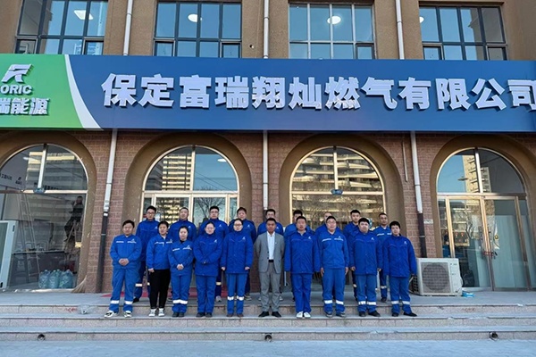 翔灿_副本.jpg